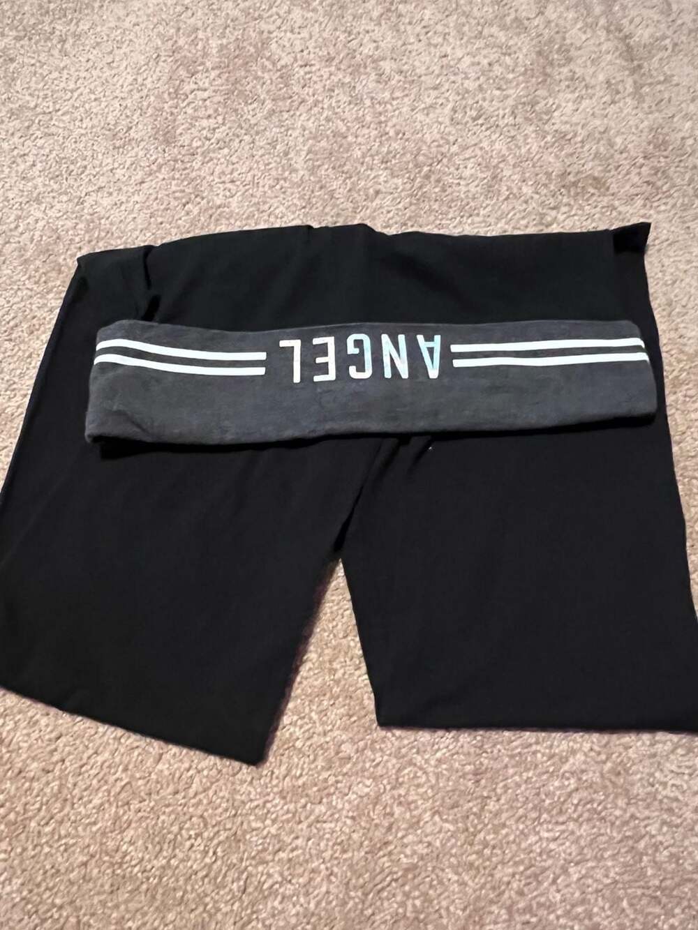 Victoria's Secret Angel Foldover Yoga Pants Size L Short Black